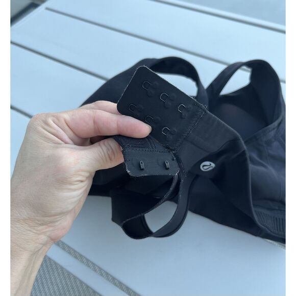 Lululemon Ultralu Medium Support Work Out Bra - 38D - Black - Picture 6 of 6